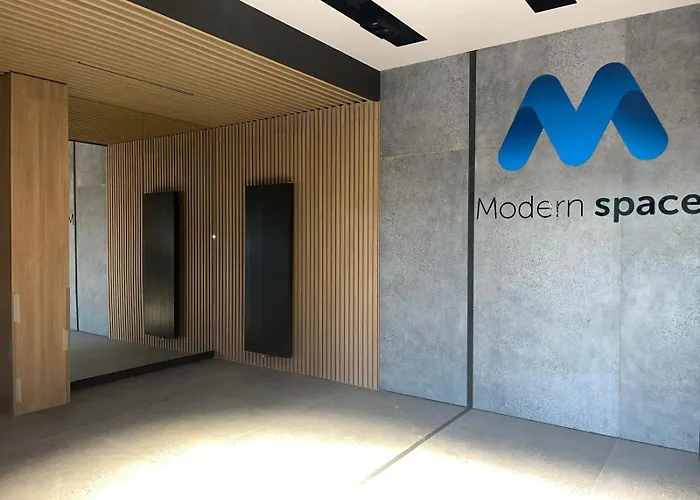 Aparthotel Cozy With Gym Close To The Airport And Centre 4*