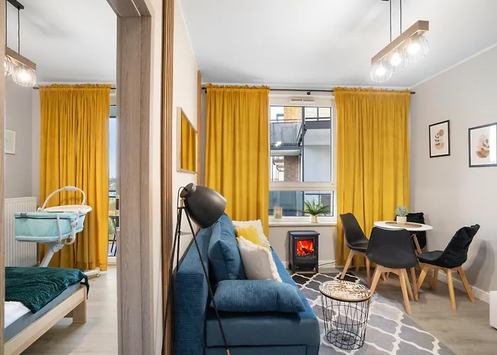 Cozy With Gym Close To The Airport And Centre 公寓式酒店 华沙